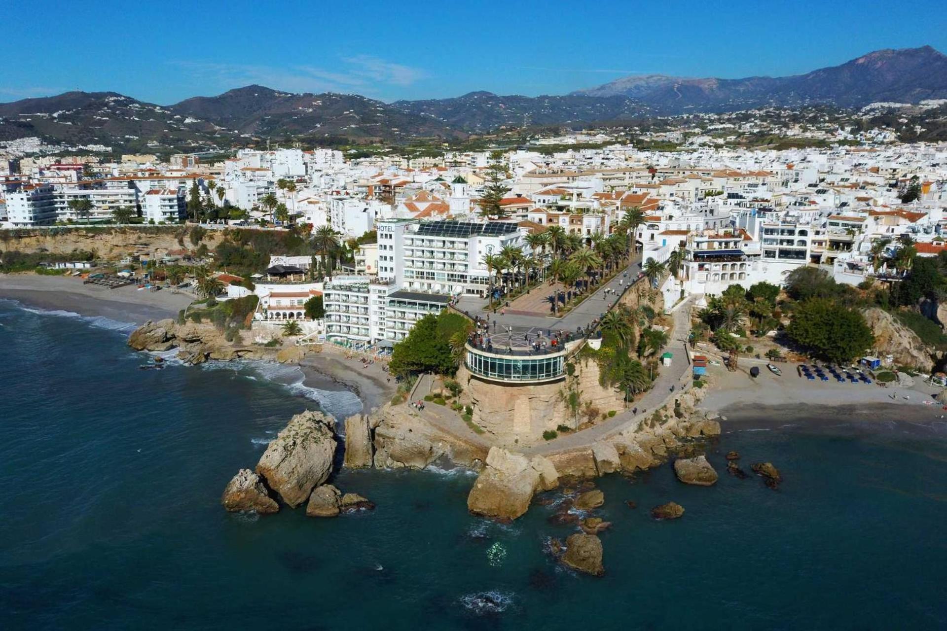 Apartamento La Casa Del Abuelo Nerja Exteriör bild